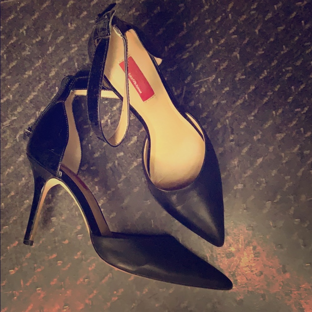 Saks black pumps